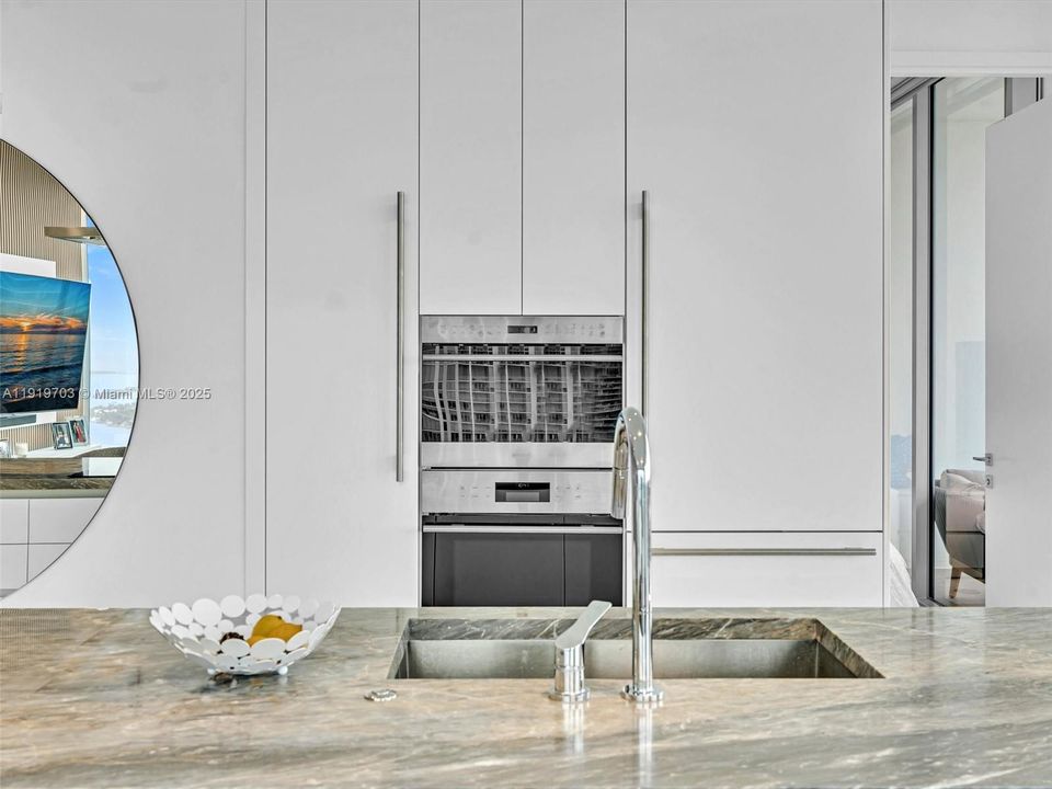 For Rent: $11,000 (2 beds, 2 baths, 1105 Square Feet)