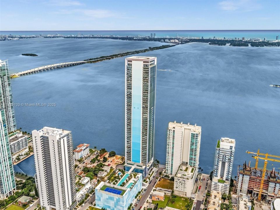 For Rent: $11,000 (2 beds, 2 baths, 1105 Square Feet)