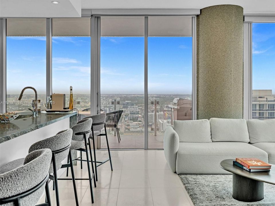 For Rent: $11,000 (2 beds, 2 baths, 1105 Square Feet)