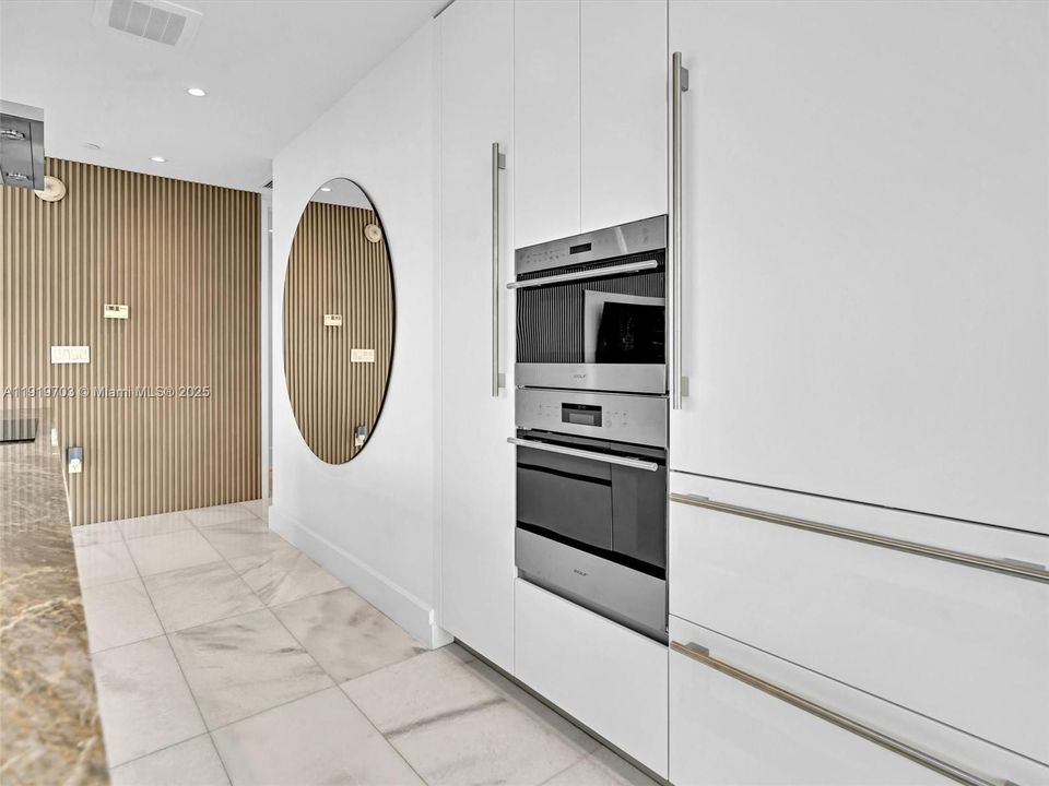 For Rent: $11,000 (2 beds, 2 baths, 1105 Square Feet)