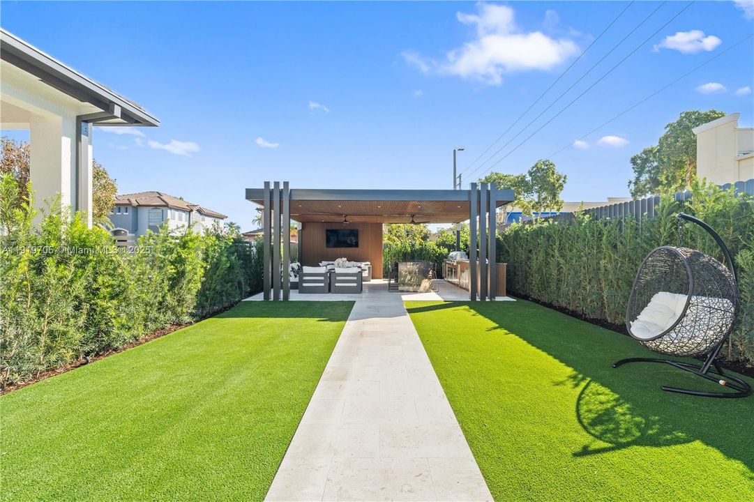 На продажу: $1,999,900 (4 спален, 4 ванн, 3369 Квадратных фут)