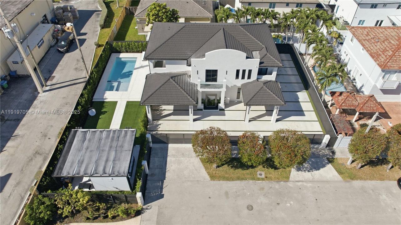 На продажу: $1,999,900 (4 спален, 4 ванн, 3369 Квадратных фут)