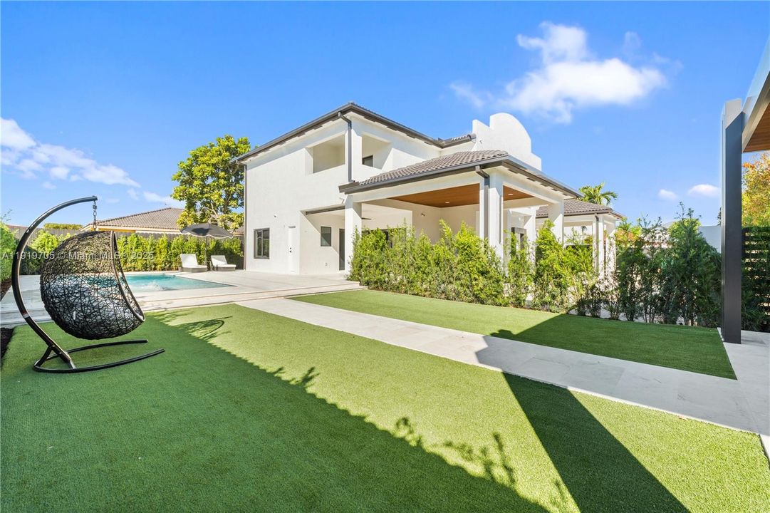 На продажу: $1,999,900 (4 спален, 4 ванн, 3369 Квадратных фут)