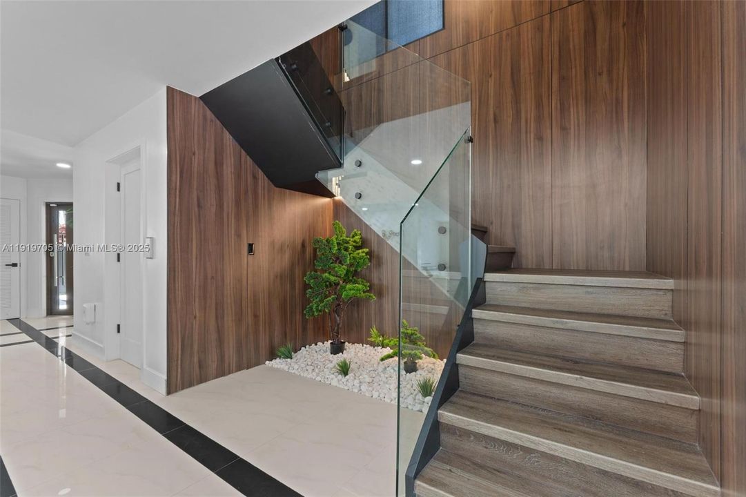 На продажу: $1,999,900 (4 спален, 4 ванн, 3369 Квадратных фут)