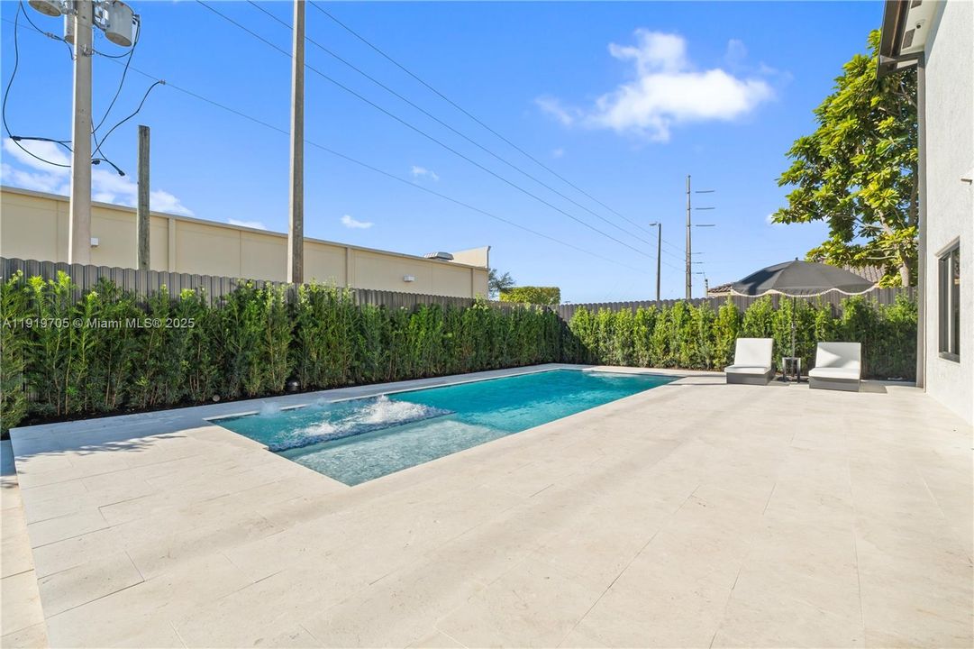 На продажу: $1,999,900 (4 спален, 4 ванн, 3369 Квадратных фут)