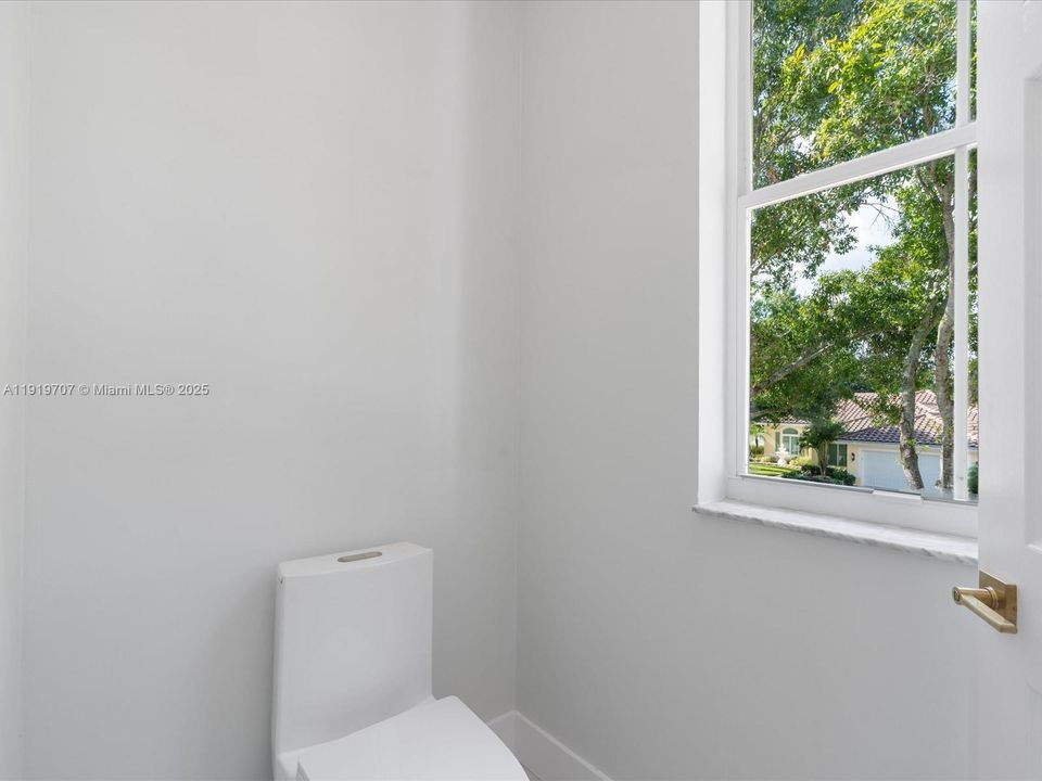 待售: $829,000 (4 贝兹, 3 浴室, 2673 平方英尺)