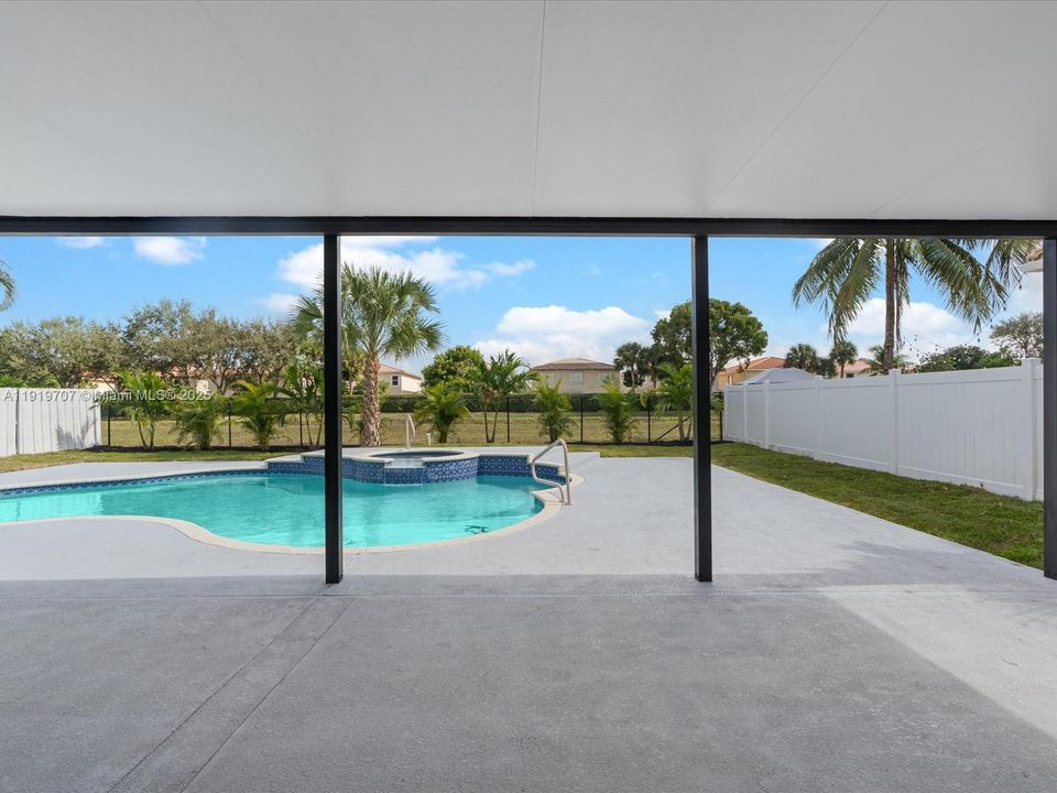 待售: $829,000 (4 贝兹, 3 浴室, 2673 平方英尺)