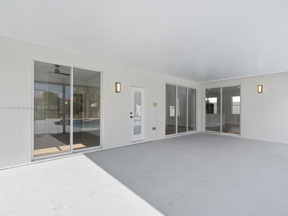 待售: $829,000 (4 贝兹, 3 浴室, 2673 平方英尺)