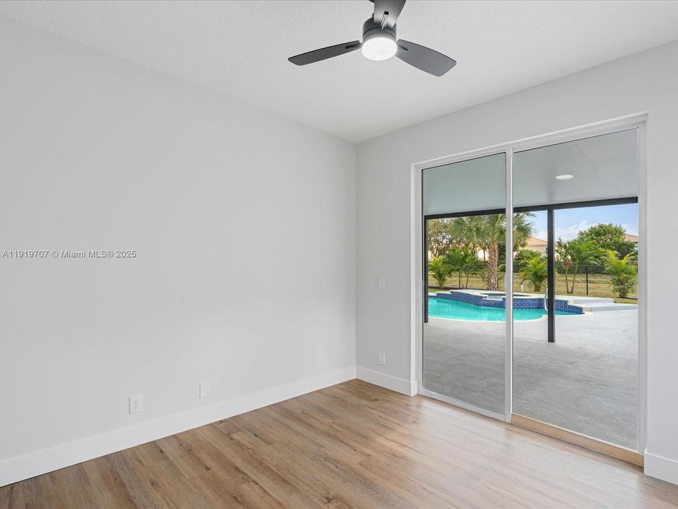 待售: $829,000 (4 贝兹, 3 浴室, 2673 平方英尺)