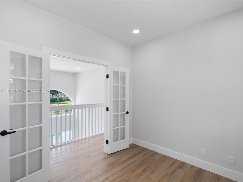 待售: $829,000 (4 贝兹, 3 浴室, 2673 平方英尺)