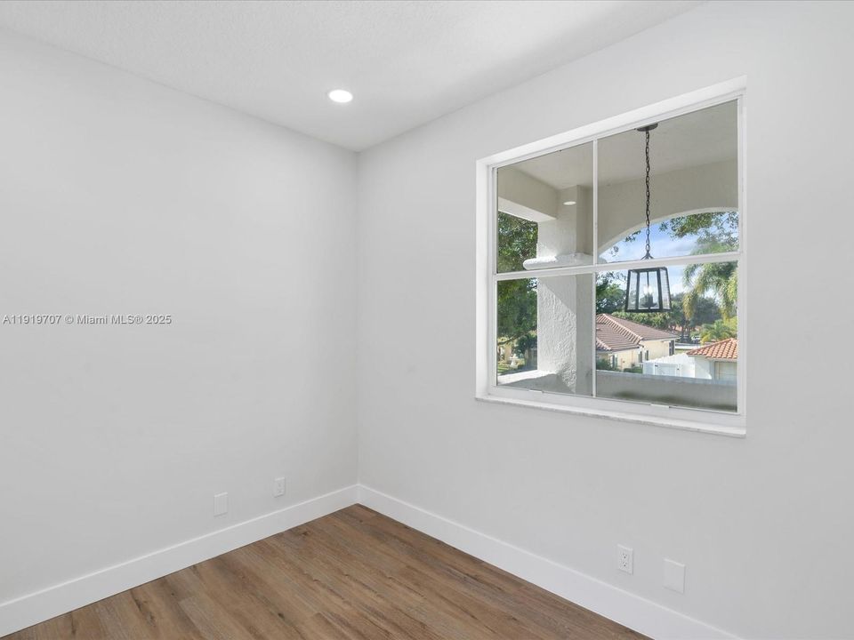 待售: $829,000 (4 贝兹, 3 浴室, 2673 平方英尺)