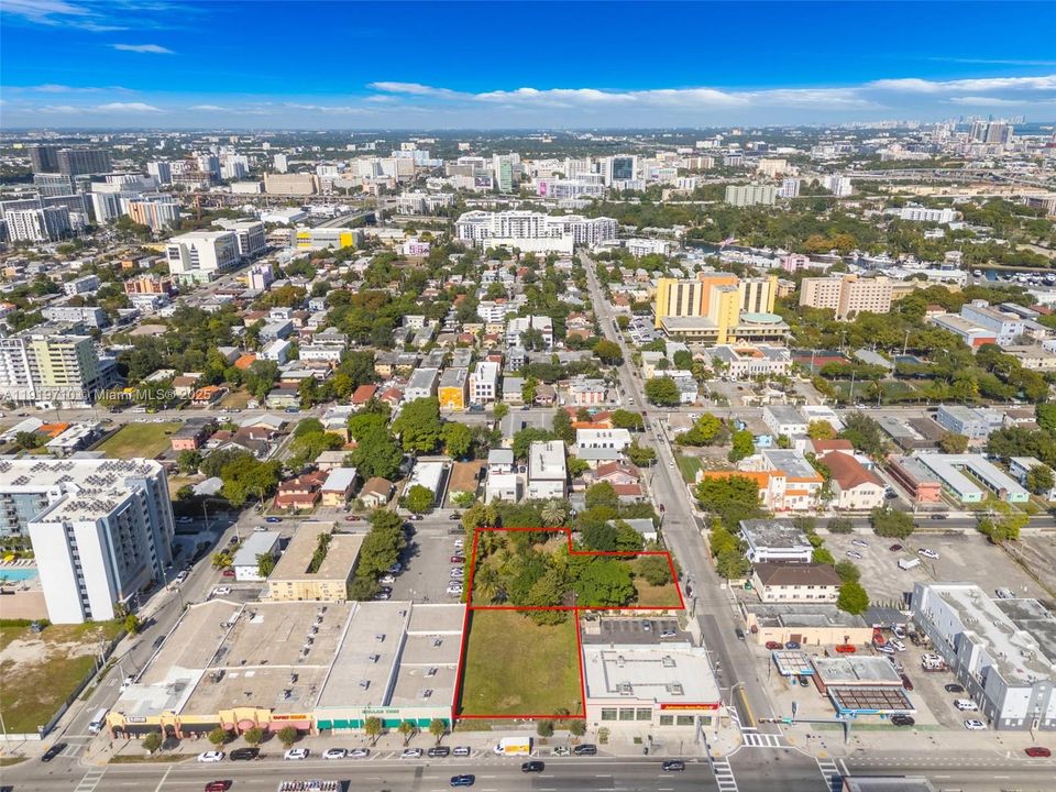 For Sale: $8,000,000 (0.90 acres)