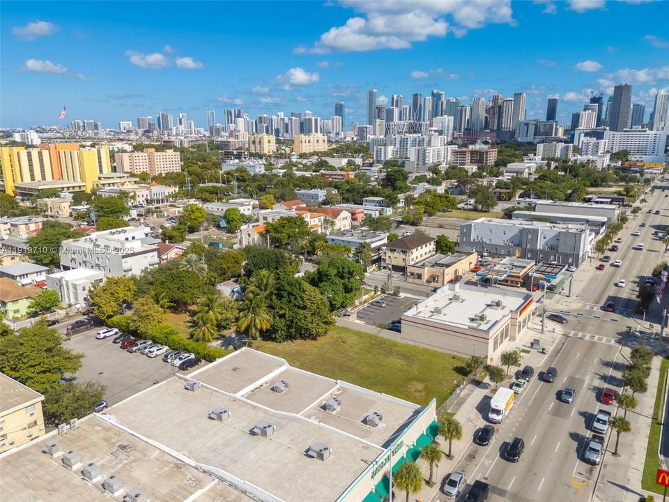 For Sale: $8,000,000 (0.90 acres)