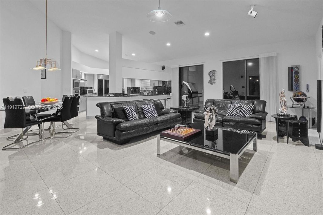 For Sale: $2,150,000 (5 beds, 3 baths, 4828 Square Feet)