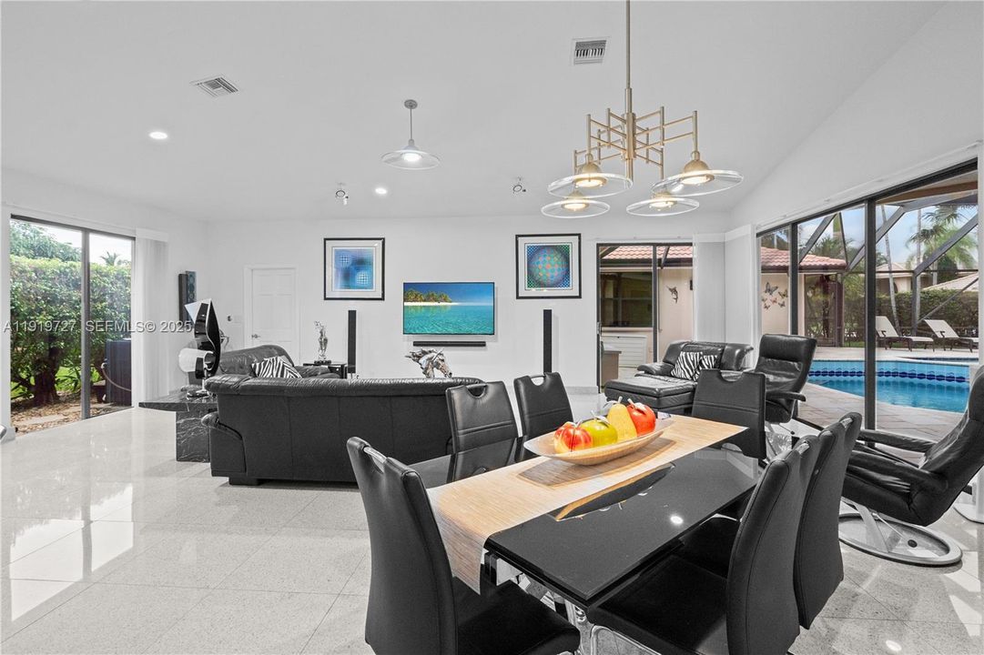 For Sale: $2,150,000 (5 beds, 3 baths, 4828 Square Feet)