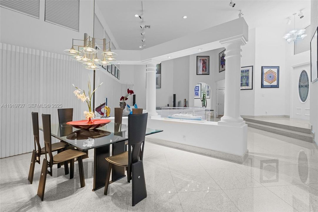 For Sale: $2,150,000 (5 beds, 3 baths, 4828 Square Feet)