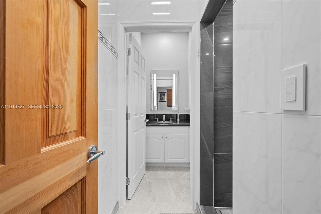 For Sale: $2,150,000 (5 beds, 3 baths, 4828 Square Feet)