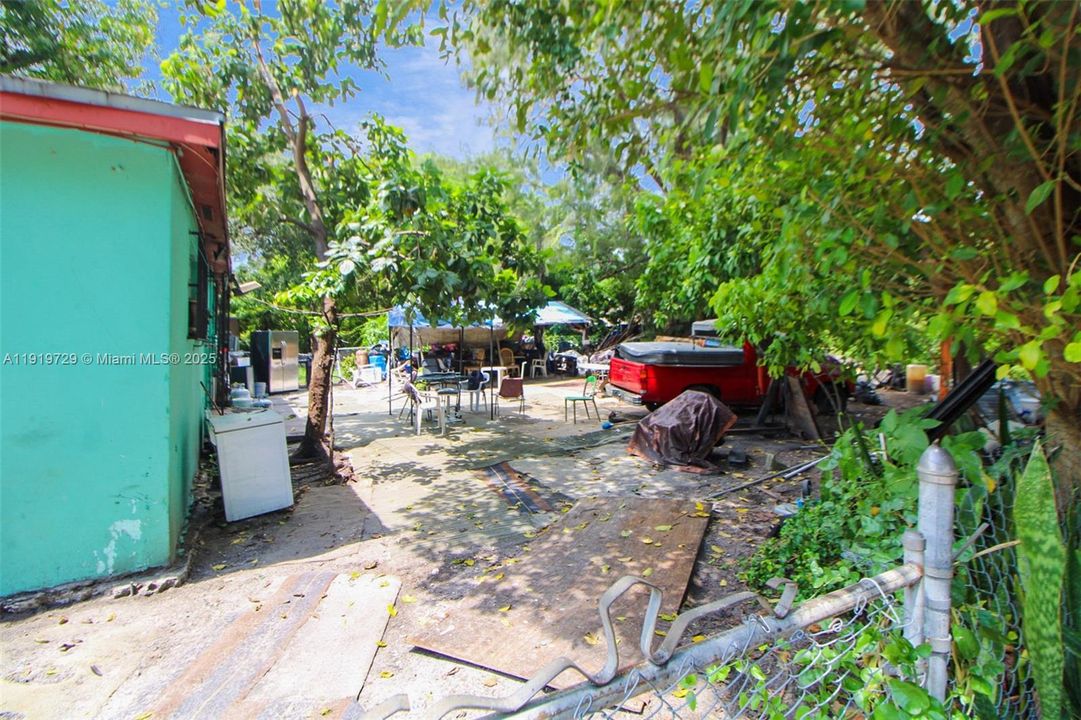 For Sale: $599,000 (0 beds, 0 baths, 1897 Square Feet)