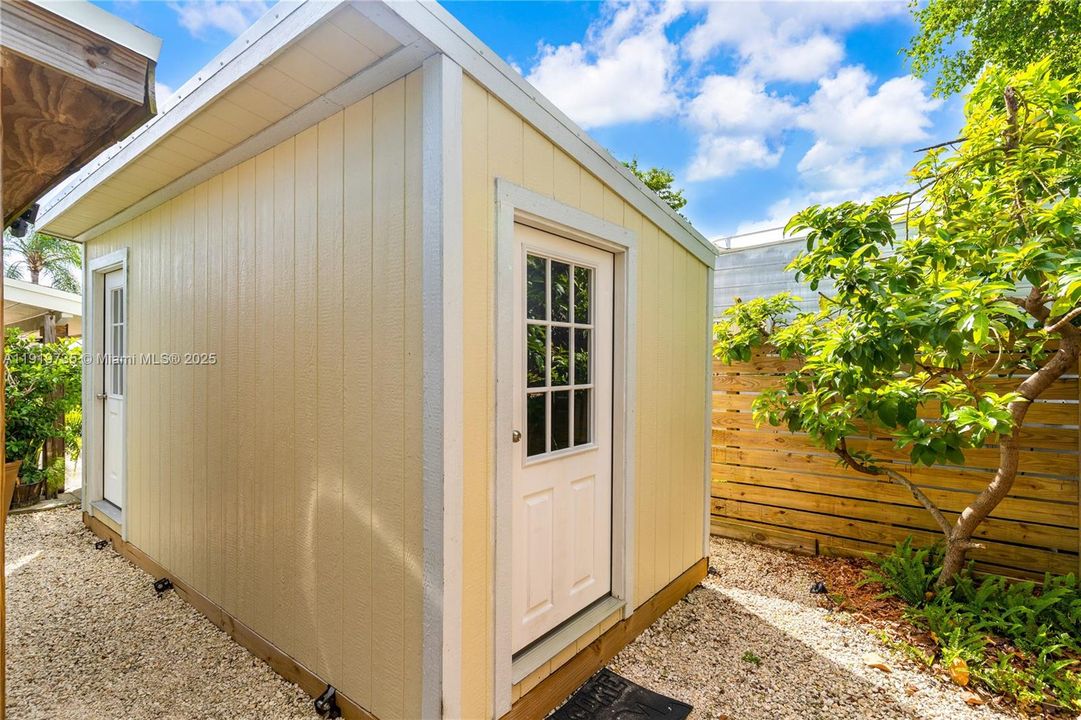 En Venta: $714,500 (3 camas, 2 baños, 1502 Pies cuadrados)