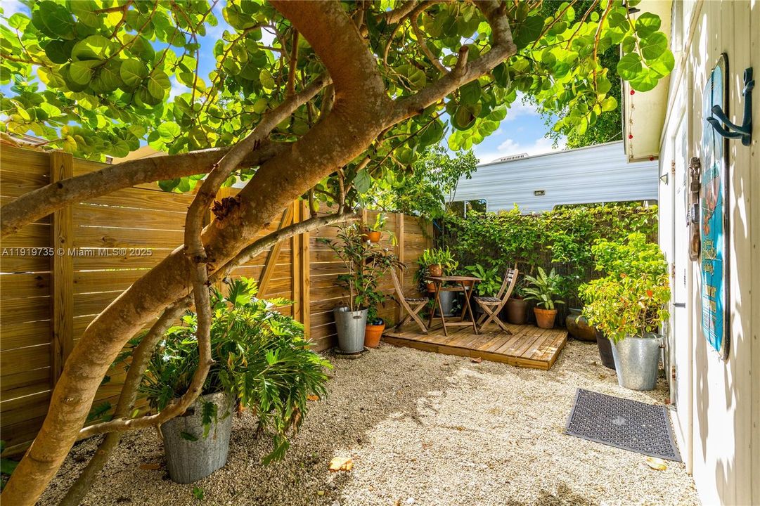 En Venta: $714,500 (3 camas, 2 baños, 1502 Pies cuadrados)