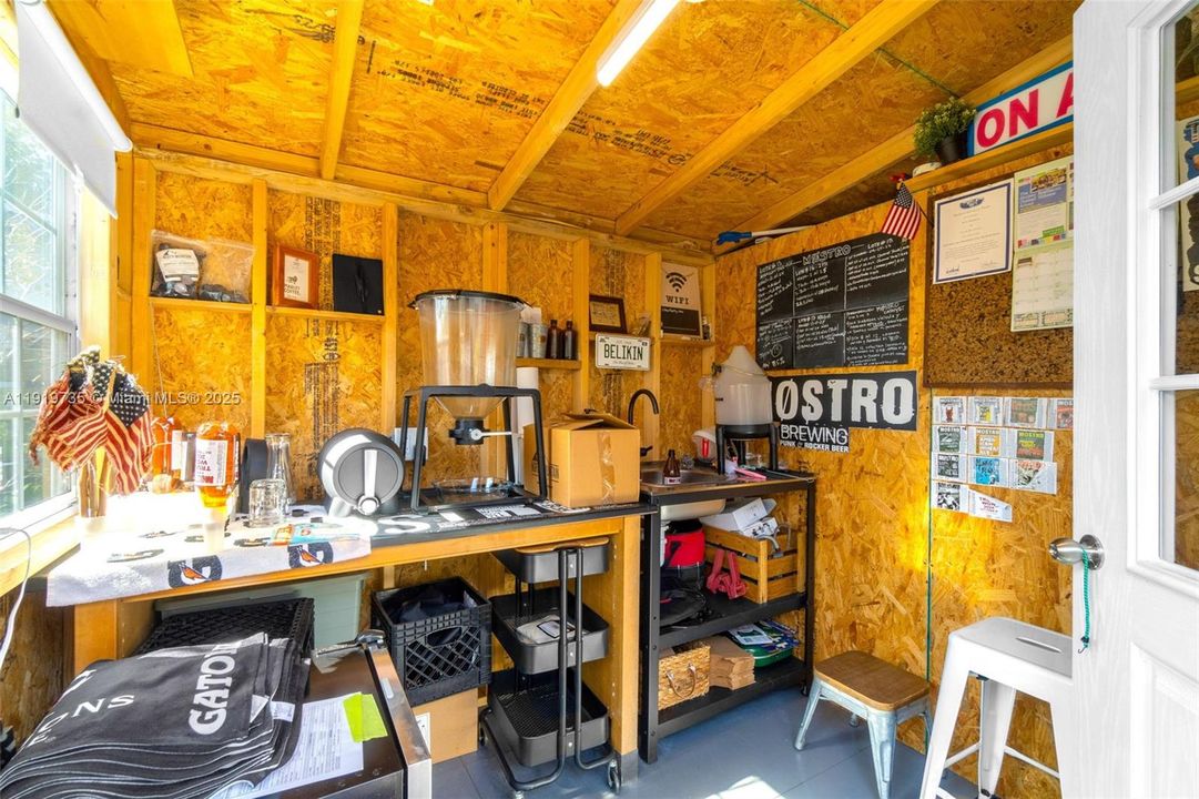 En Venta: $714,500 (3 camas, 2 baños, 1502 Pies cuadrados)