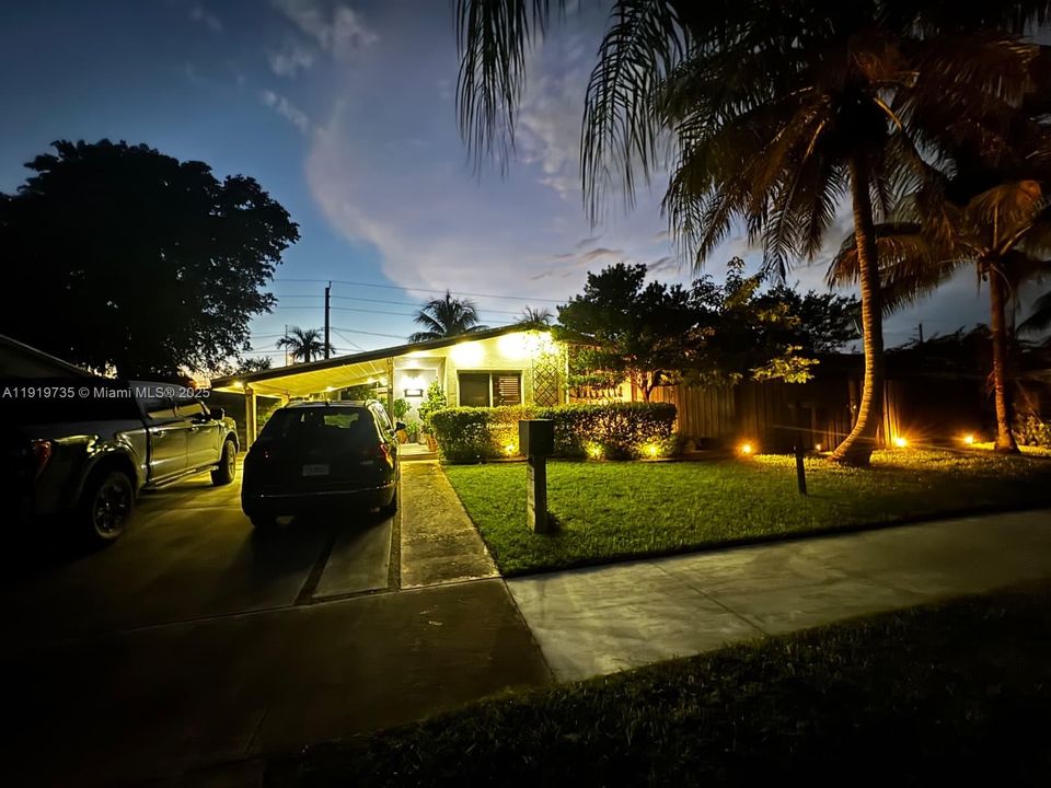 En Venta: $714,500 (3 camas, 2 baños, 1502 Pies cuadrados)