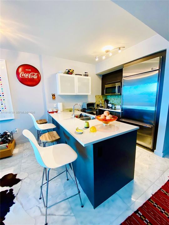 В аренду: $3,650 (1 спален, 1 ванн, 806 Квадратных фут)