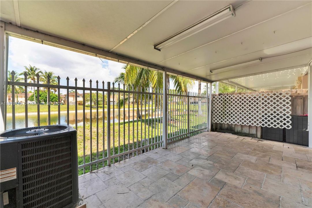 For Sale: $470,000 (3 beds, 2 baths, 1220 Square Feet)