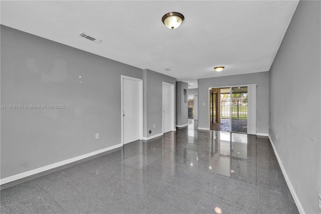 For Sale: $470,000 (3 beds, 2 baths, 1220 Square Feet)