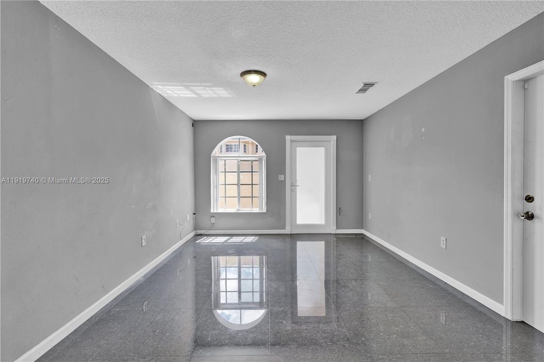 For Sale: $470,000 (3 beds, 2 baths, 1220 Square Feet)