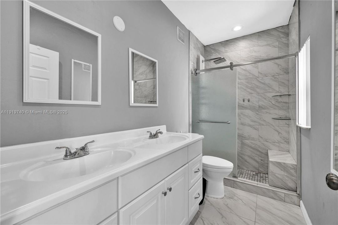 For Sale: $470,000 (3 beds, 2 baths, 1220 Square Feet)