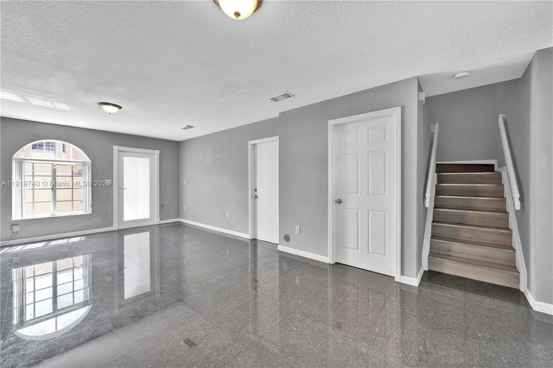 For Sale: $470,000 (3 beds, 2 baths, 1220 Square Feet)