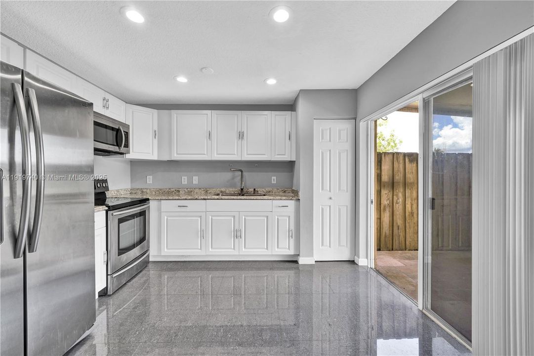 For Sale: $470,000 (3 beds, 2 baths, 1220 Square Feet)