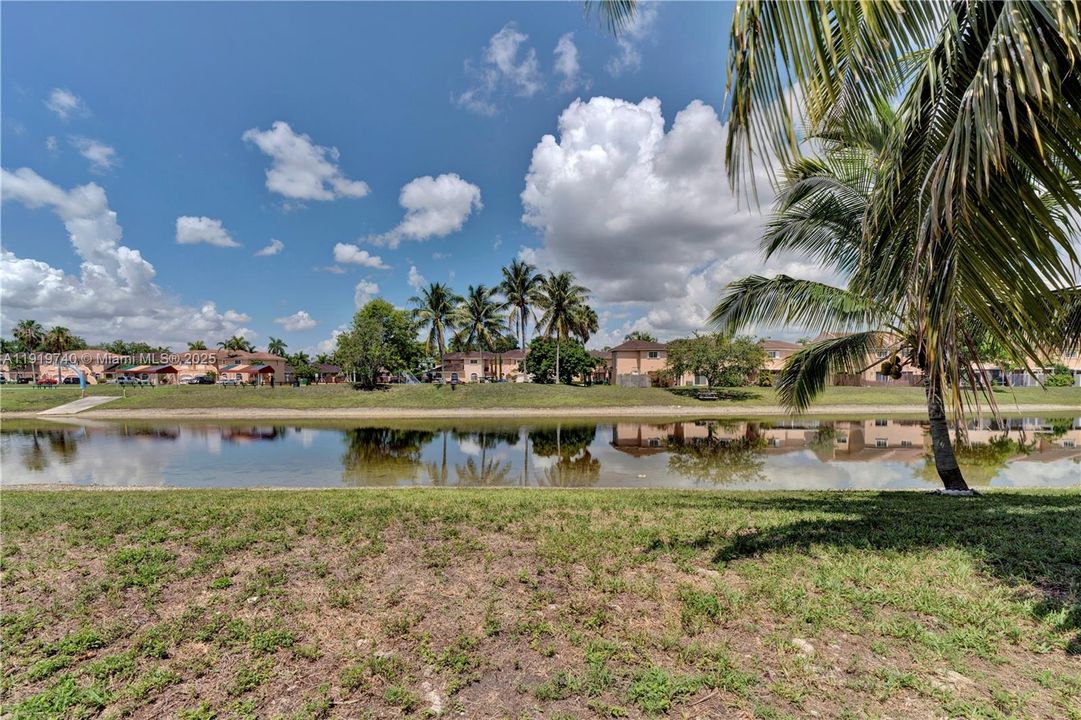 For Sale: $470,000 (3 beds, 2 baths, 1220 Square Feet)