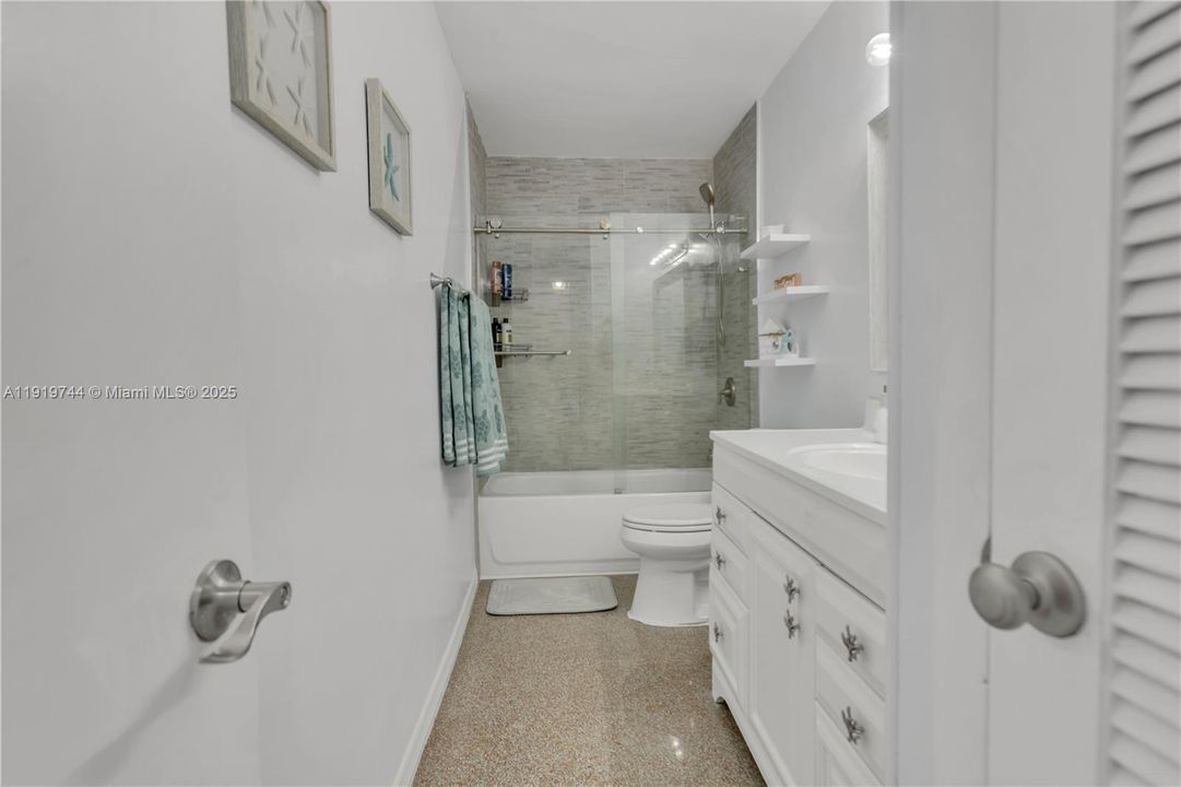 待售: $520,000 (3 贝兹, 2 浴室, 1327 平方英尺)