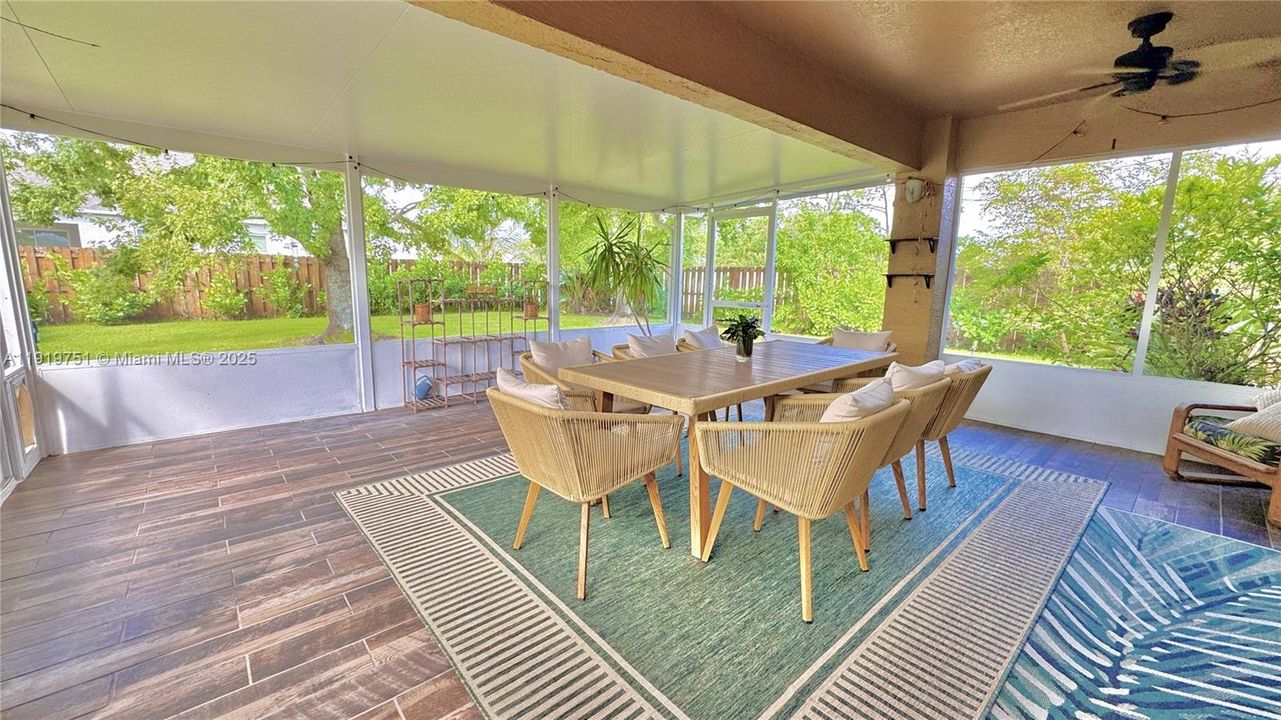 For Sale: $485,000 (3 beds, 2 baths, 1626 Square Feet)