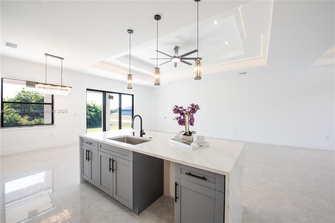 待售: $390,000 (3 贝兹, 2 浴室, 0 平方英尺)