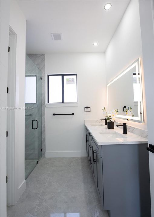 待售: $390,000 (3 贝兹, 2 浴室, 0 平方英尺)