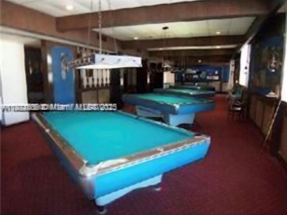 For Sale: $250,000 (1 beds, 1 baths, 768 Square Feet)