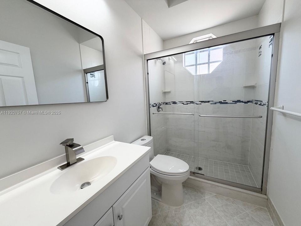 En Renta: $4,200 (3 camas, 2 baños, 1882 Pies cuadrados)