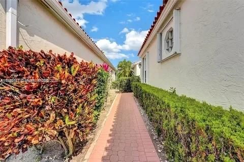 En Renta: $4,200 (3 camas, 2 baños, 1882 Pies cuadrados)