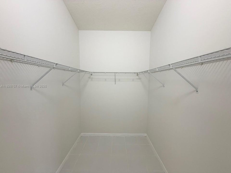 En Renta: $4,200 (3 camas, 2 baños, 1882 Pies cuadrados)