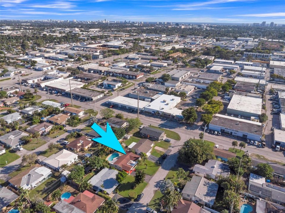 For Sale: $550,000 (2 beds, 2 baths, 1074 Square Feet)