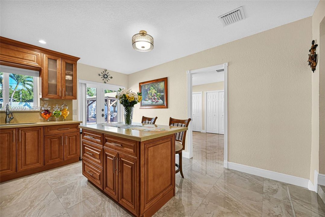 For Sale: $660,000 (3 beds, 2 baths, 1435 Square Feet)