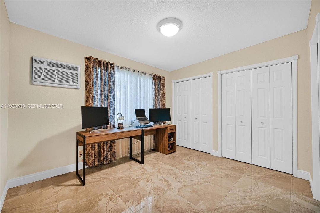 For Sale: $660,000 (3 beds, 2 baths, 1435 Square Feet)