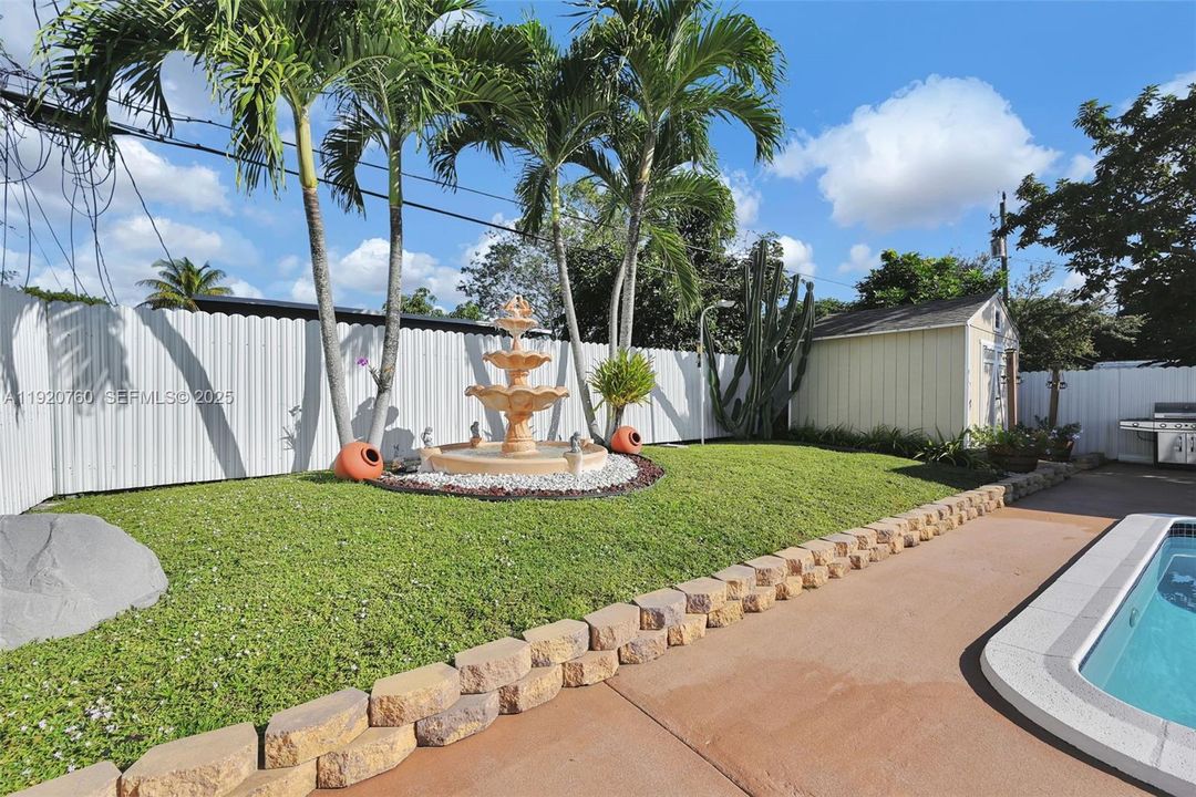 For Sale: $660,000 (3 beds, 2 baths, 1435 Square Feet)