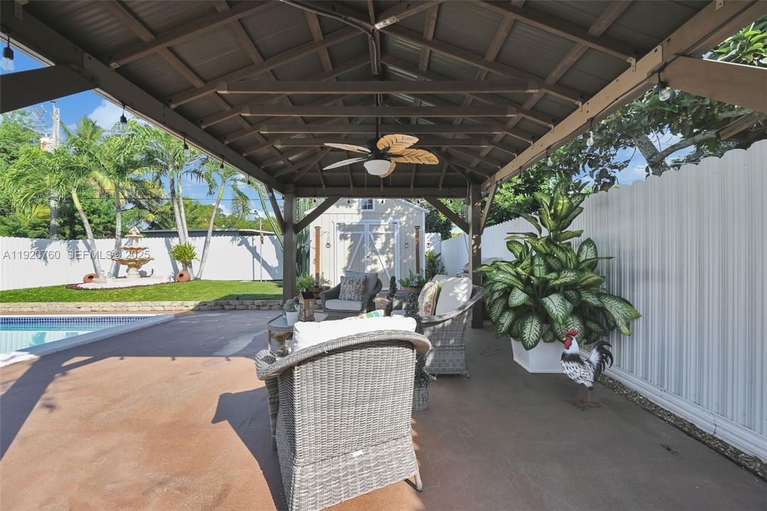 For Sale: $660,000 (3 beds, 2 baths, 1435 Square Feet)