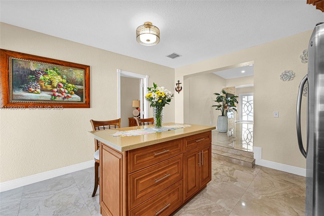 For Sale: $660,000 (3 beds, 2 baths, 1435 Square Feet)