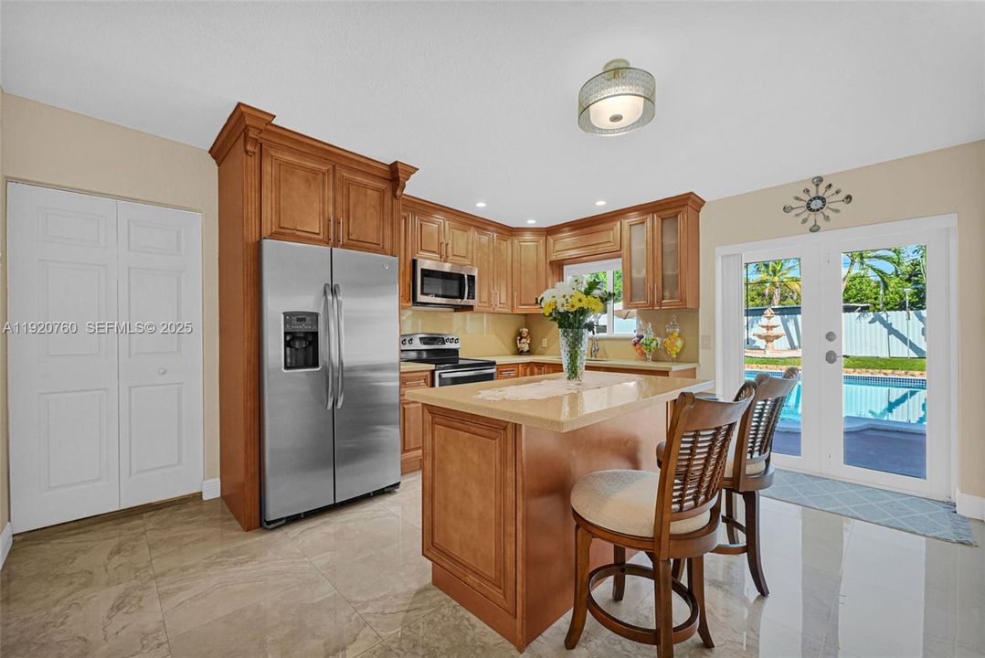 For Sale: $660,000 (3 beds, 2 baths, 1435 Square Feet)