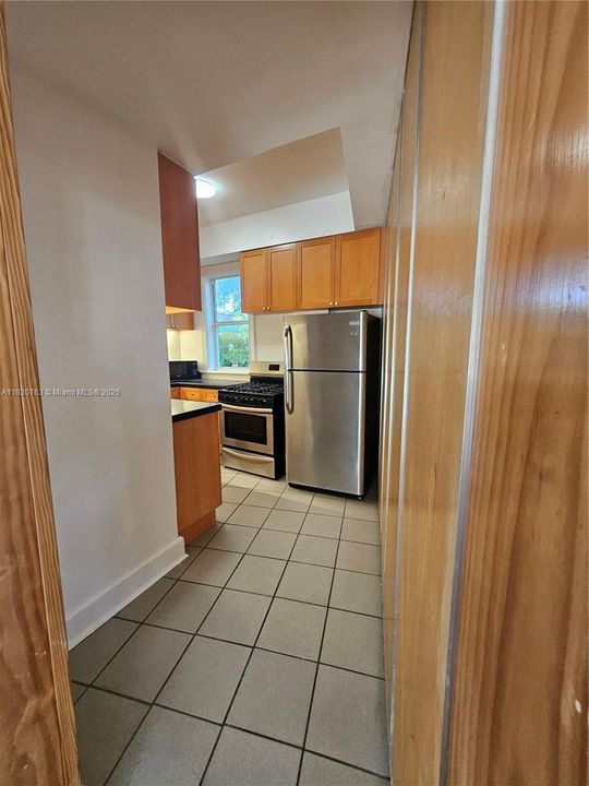 Active With Contract: $359,000 (2 beds, 2 baths, 1044 Square Feet)